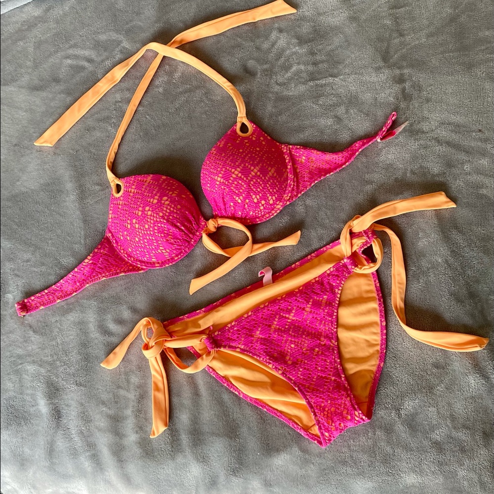 COPY - Victoria's Secret push-up bikini 34C/M